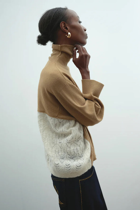 ΜΠΛΟΥΖΑ ΠΛΕΚΤΗ ΜΕ ΖΙΒΑΓΚΟ ΚΑΙ ΔΑΝΤΕΛΑ